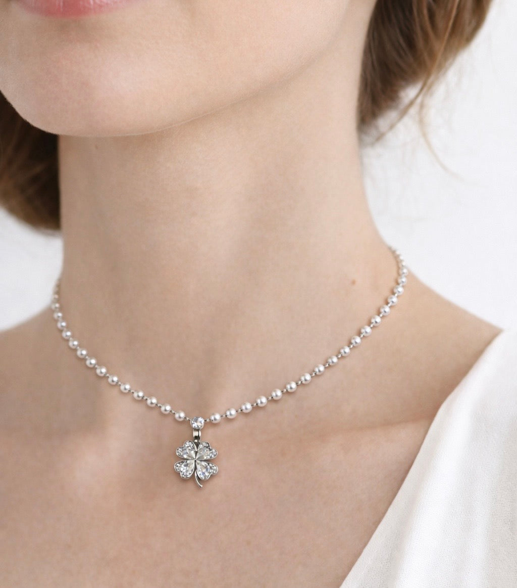 Silberne Glücksklee-Kette